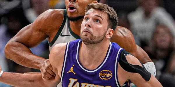 yl23455永利官网-场均34分9助攻，又打破历史纪录！再忍一个赛季，你或许被误解了