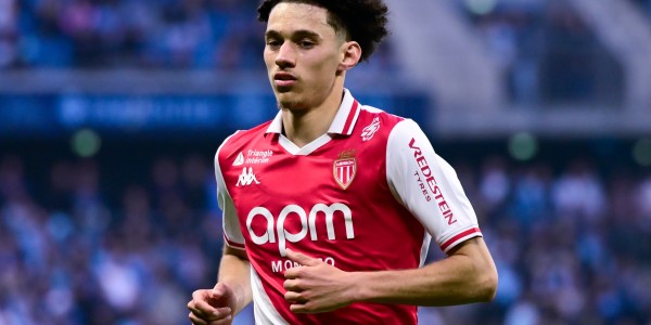 电讯报：错失埃泽后，热刺有意摩纳哥前锋阿克利乌舍