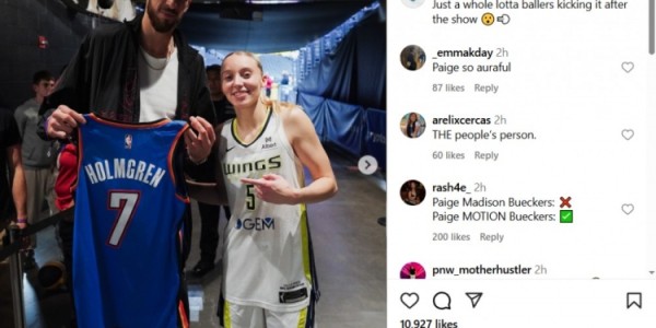 yl23455永利官网-飞翼队史新秀单场44分诞生！官方发布布克斯与格林、切特合影庆祝